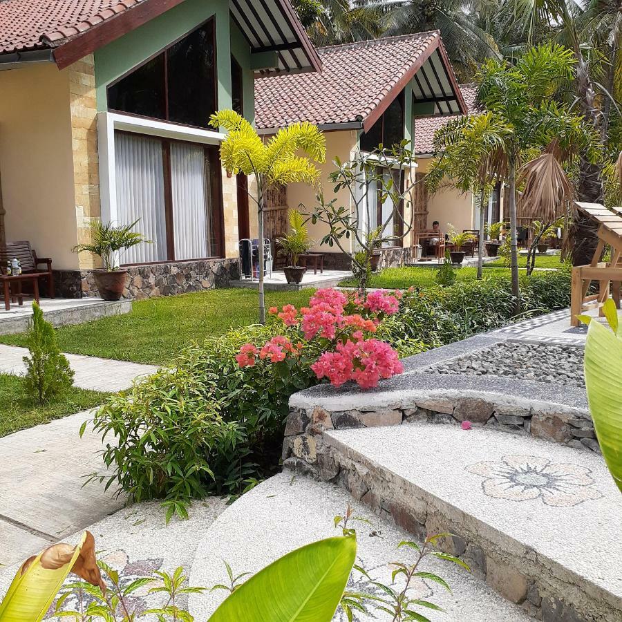 The Hamlet Hotel Kuta  Exterior photo